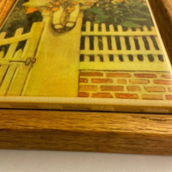 Vintage Framed Tile Chronicles of Rhoda
Art Pic Glossy At Free Standing Frame - Picture 7 of 16